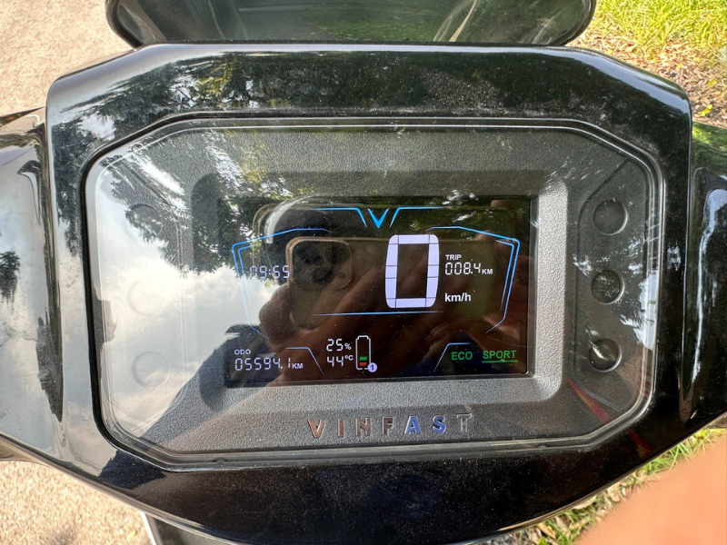 Xe máy điện VinFast Theon S